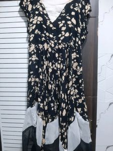 NEW  SUPERB V SHAP DESIGNING FROCK CUM DRESS 👗✌