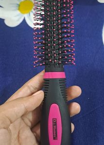 D Homes Hair Brush , Pink Colour , Strong Bristles