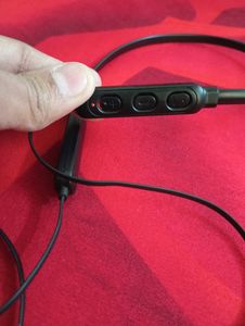 Nesty Wireless Neckband With Mic