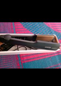 Kemei Hair Straightner