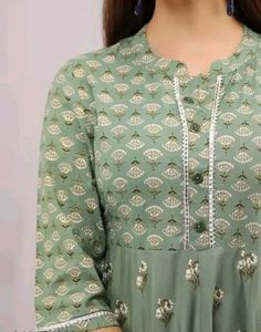 Elegant Green Floral Print Kurta