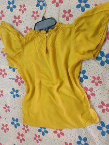 Mustard Yellow Top⭐