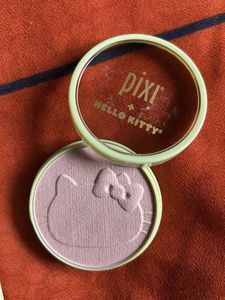 Pixi Hello Kitty Glow-y Powder