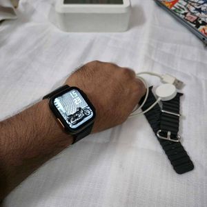 Smart Watch with Extra Band Free.