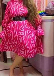 Grab Fast!! No Bargain Please..jisko Bℎi Lena H Jaldi Msg Kare...ekdum New H Gorgeous Pink Short Dress