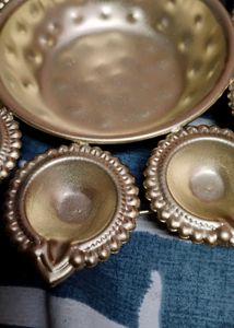 Diya Show Piece And Candles Holder