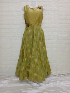 Banerjee Silk. Gpn
