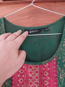 Red And Green Kurta