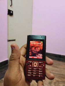 Sony Ericsson T700