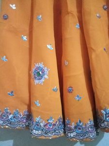 Beautiful Lahenga Choli Pices And Dupatta