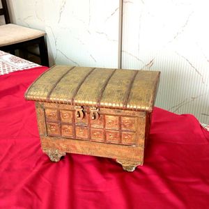 Antique Jewellery Sandook With Wheels