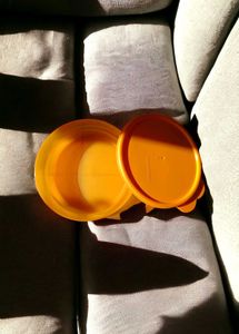 Two Tupperware Cereal Bowl Set