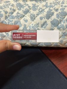 JUST HERBS serum Infused Lip Gloss