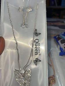 necklace and chain