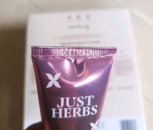 Just Herbs Lumi Glow Strobe Cream
