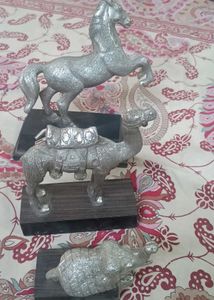 Combo Of Vintage  Metal Or Solid Aluminium Figurin