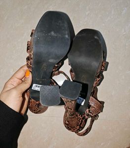 Snakeskin Print brown catwalk Heels