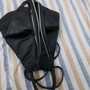 Anabella Sachi Classic Black Backpack