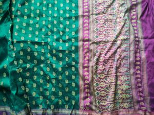 Gorgeous Banarasi Silk Saree (Traditional Touch)💜