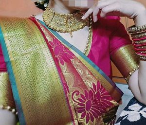 Women's Choker Necklace & Maang Tika