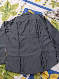 Van Heusen Men&#39;s Party Wearshirt