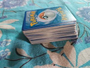 Pack of 10 sliver and golden pokemon cards