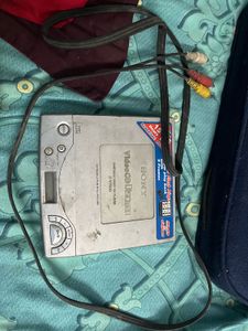 Portable CD Player Working