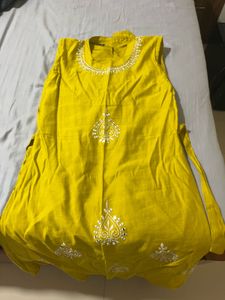 Cord Set In Yellow Colour