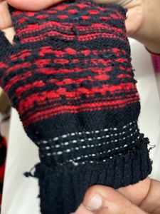 Hand knitted Gloves For Kids