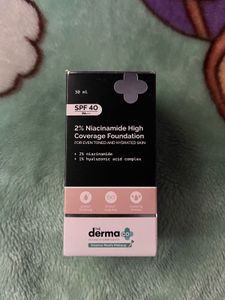 Derma Co Foundation SPF 40