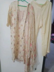 Elegant Salwar Suit with beautiful dupatta