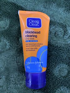Clean &amp; Clear Blackhead Clearing Scrub