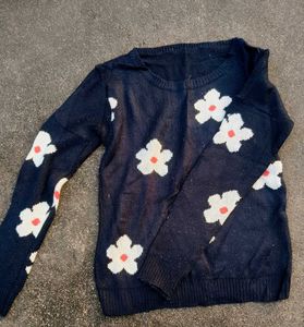 Floral Sweater 🌷🛍️