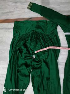 Elegant deginer neck kurta full patiyala ❤️