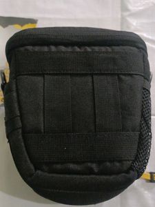 PHB-115B Hunter 15 Mirrorless Camera Holster Bag
