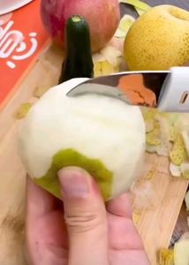 Portable Vegetable Peeler +Knife with Safe cover