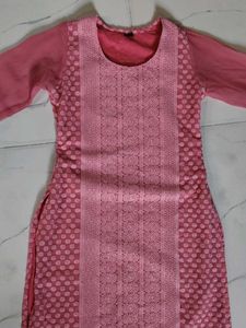 Elegant Pink Embroidered Kurta