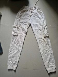 Beige Cargo Joggers – Comfortable & Stylish