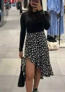 Asymmetrical Ruffle Skirt