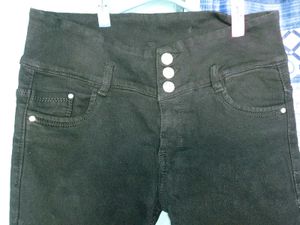 Black High-Waisted Jeans