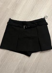Brand: Zara | Black Belted Skort