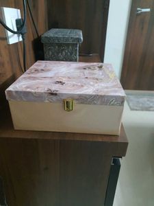 Wooden Box With 4 Glass Jars