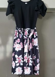 Cute Black &amp; Floral Dress