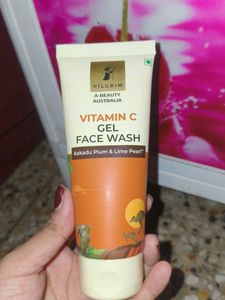 Pilgrim Vitamin C Face Wash