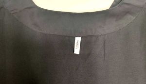 Elegant Black V-Neck Top