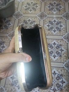 Elegant Gold Glitter Clutch