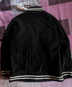 Varsity Jacket 🏷️- Classic Style✨