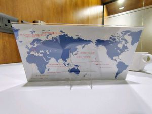 Global Gallery Desk Calander with World Map Acryli
