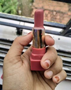 Nudeit Creamy Matte Lipstick