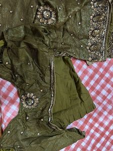 Women Saree With Blouse And Peticot